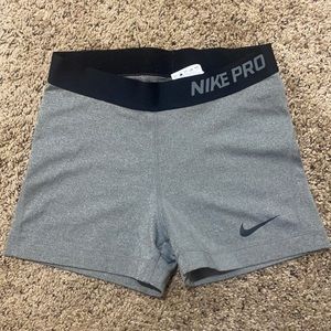 Nike Pro medium shorts